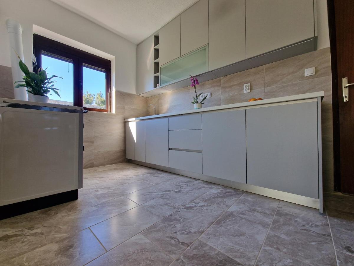 Apartment Dragovic Улцинь Экстерьер фото